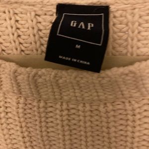 Women’s sweater